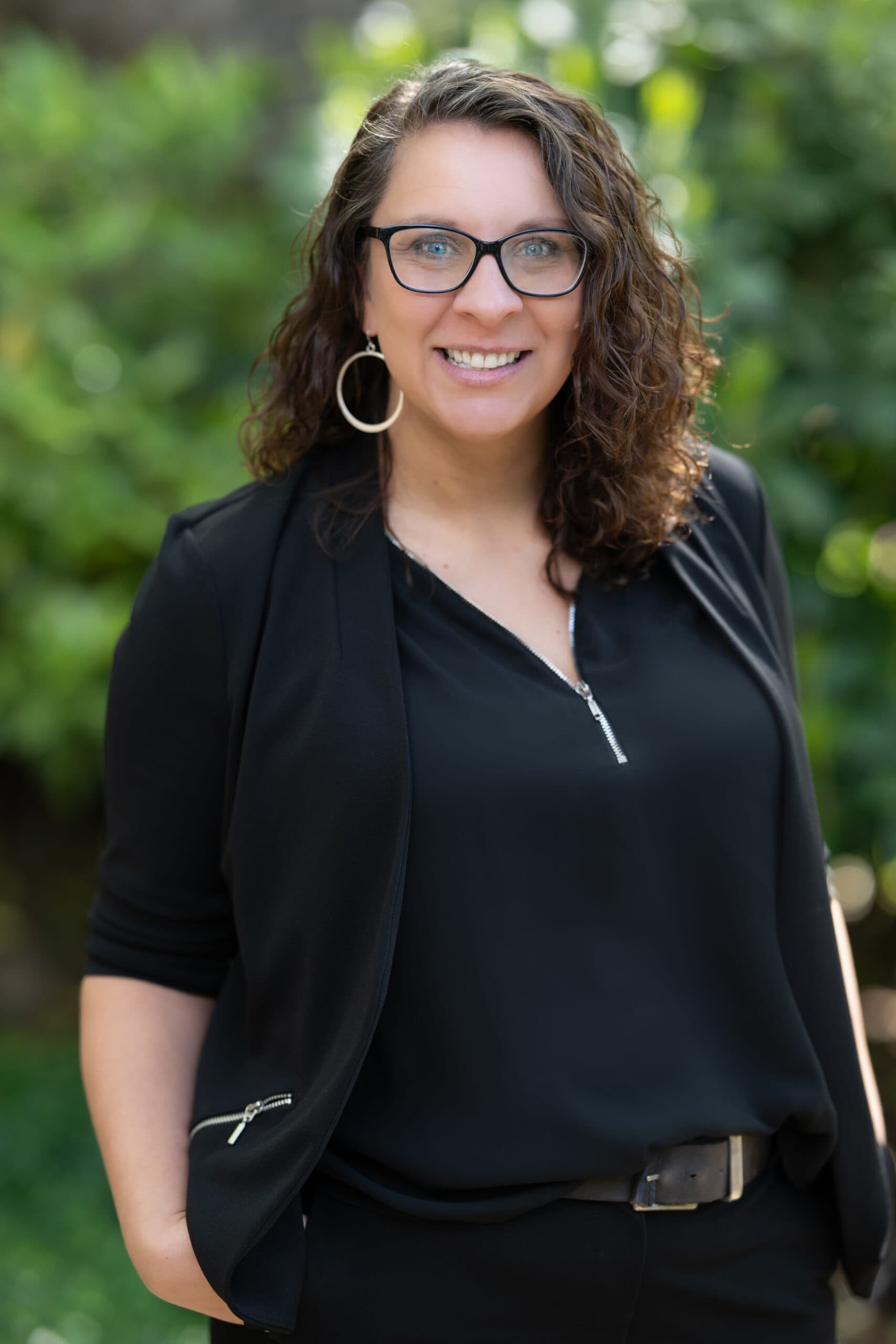 Amanda Tomkins: HR Director.